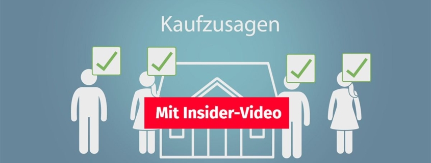 Vier Kaufinteressenten stehen um eine Immobilie und geben eine Kaufzusage ab | Bieterverfahren