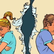 Illustration: Zwei zerstrittene Erben stehen Rücken an Rücken vor einer aufgerissenen Wand | Immobilie Erbe